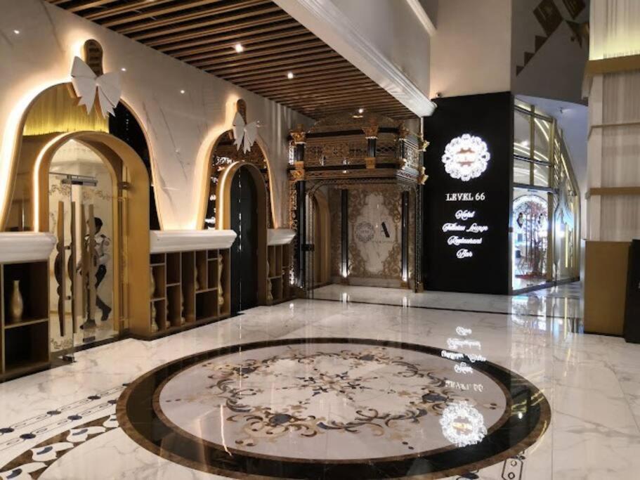 Arte Mont Kiara-netflix-balcony-6pax *