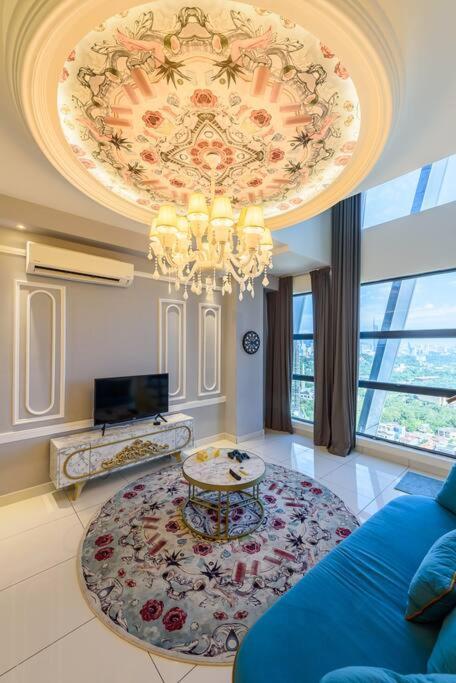 Arte Mont Kiara-netflix-balcony-6pax Pangsapuri Kuala Lumpur